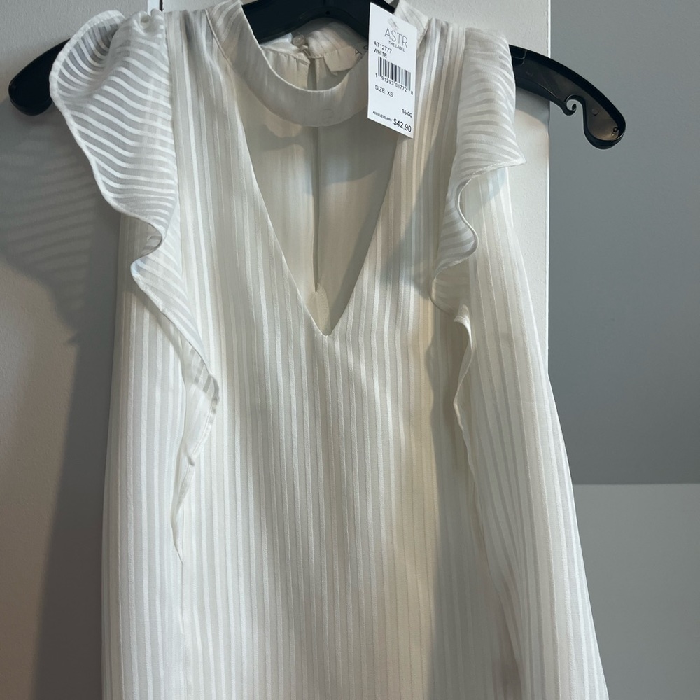 NWT ASTR the label Ruffle Tank